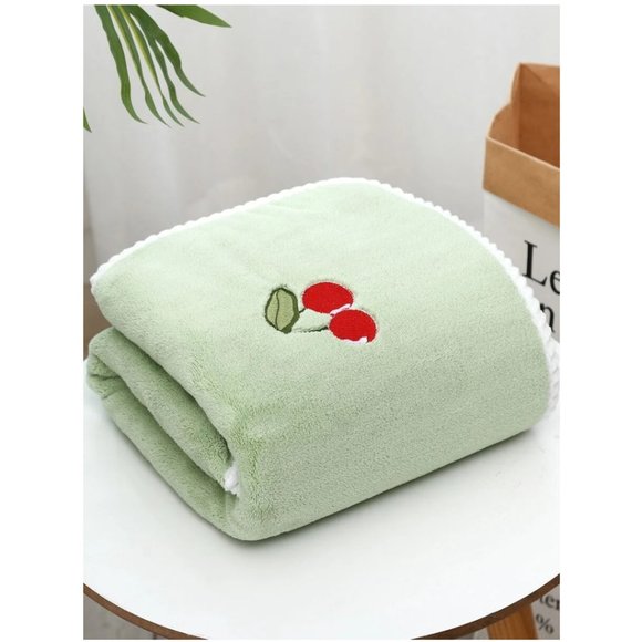 GREEN FULL SIZE CHERRY EMBROIDERED BATH TOWEL 1 PIECE - Picture 1 of 3